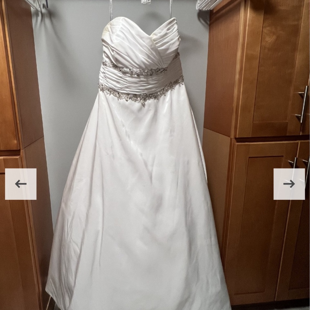Alfred Angelo strapless gown. BEAUTIFUL